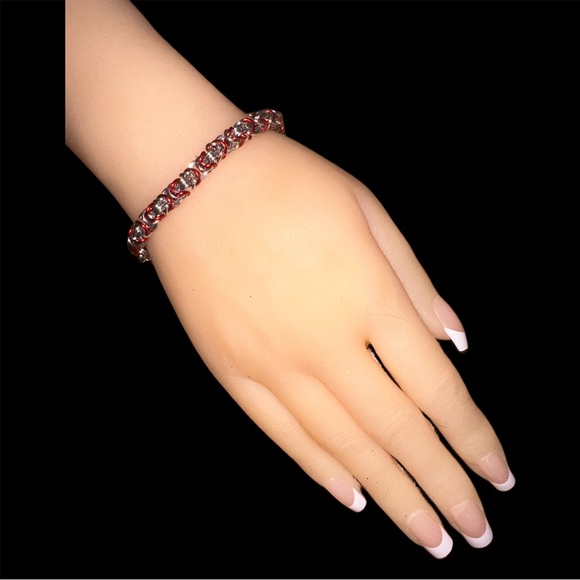 Red & Silvertone Byzantine Chainmail Bracelet - Picture 3 of 6